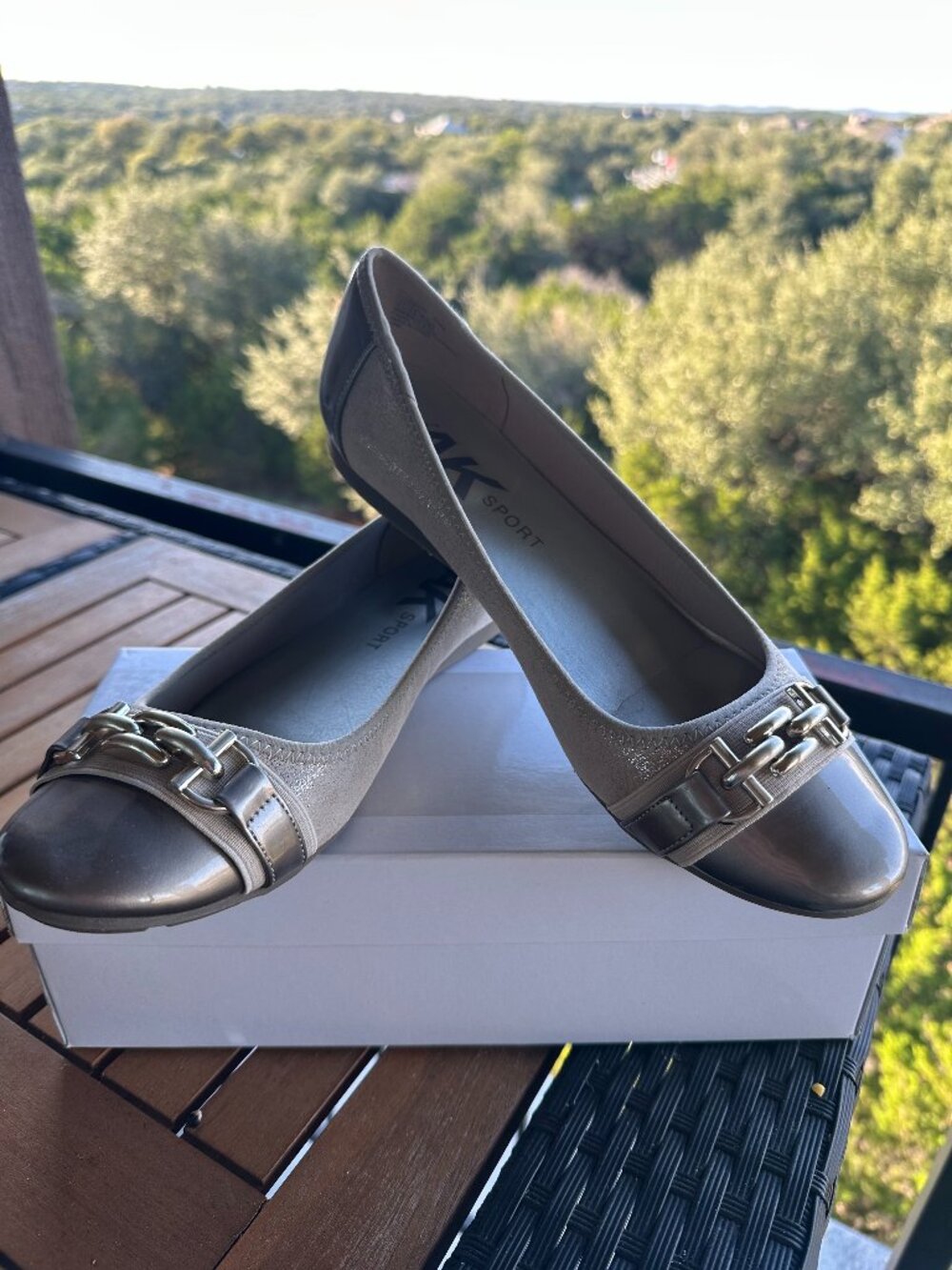 Anne Klein AK Sport Alexa Gold Metallic Ballet Flats Size 11